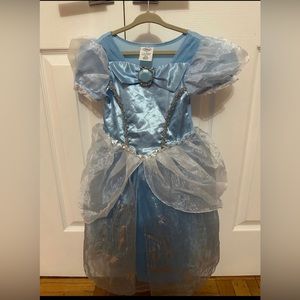 Disney elsa dress costume size 4